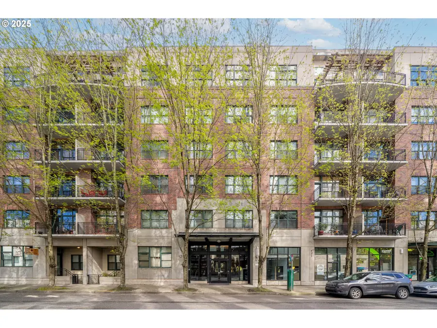 821 NW 11th Ave #321, Portland, OR 97209 - Image #2