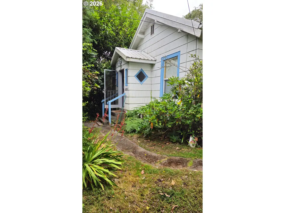 63721 Harriet Rd, Bunker Hill, OR 97420 - #1