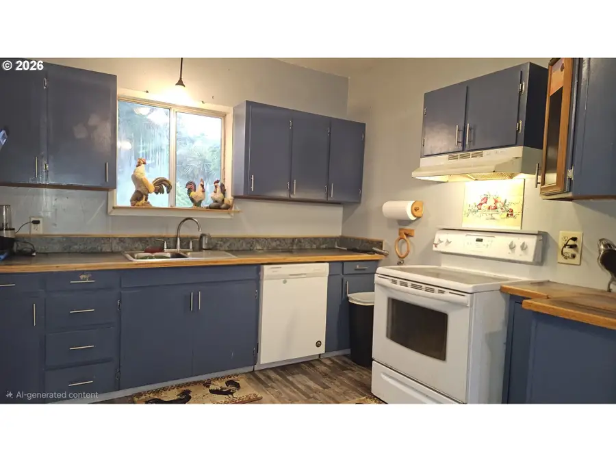 63721 Harriet Rd, Bunker Hill, OR 97420 - #2