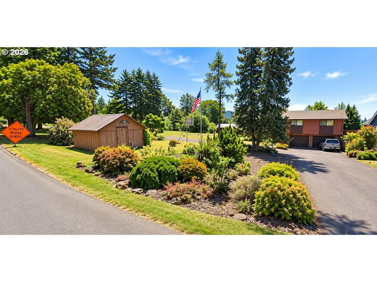 9798 SE Hillcrest Rd, Northwest Clackamas, OR 97086 - #1
