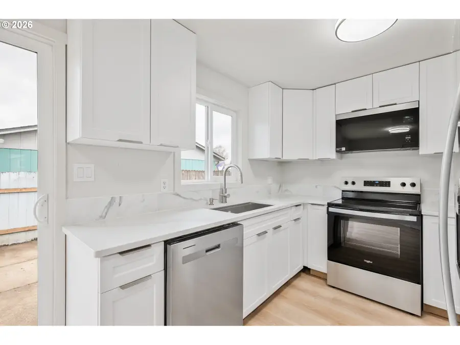 1409 31st Ave, Longview, WA 98632 - #2