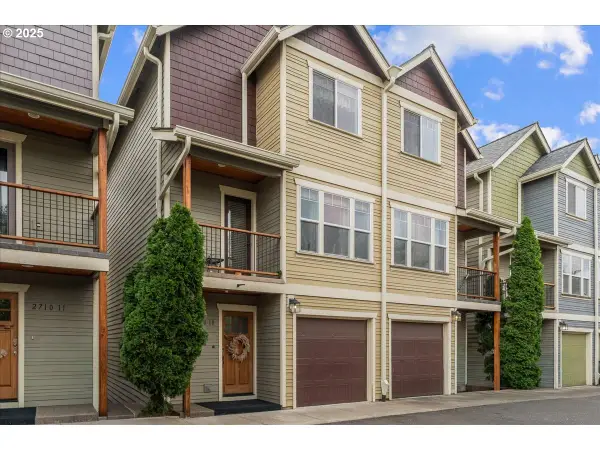 2710 SE 141st Ave #10, Portland, OR 97236