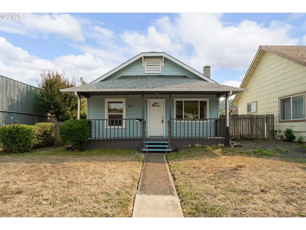 643 SE Parrott St, Roseburg, OR 97470 - Image #1