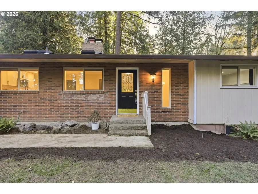 530 SE 26th Ave, Hillsboro, OR 97123 - Image #2