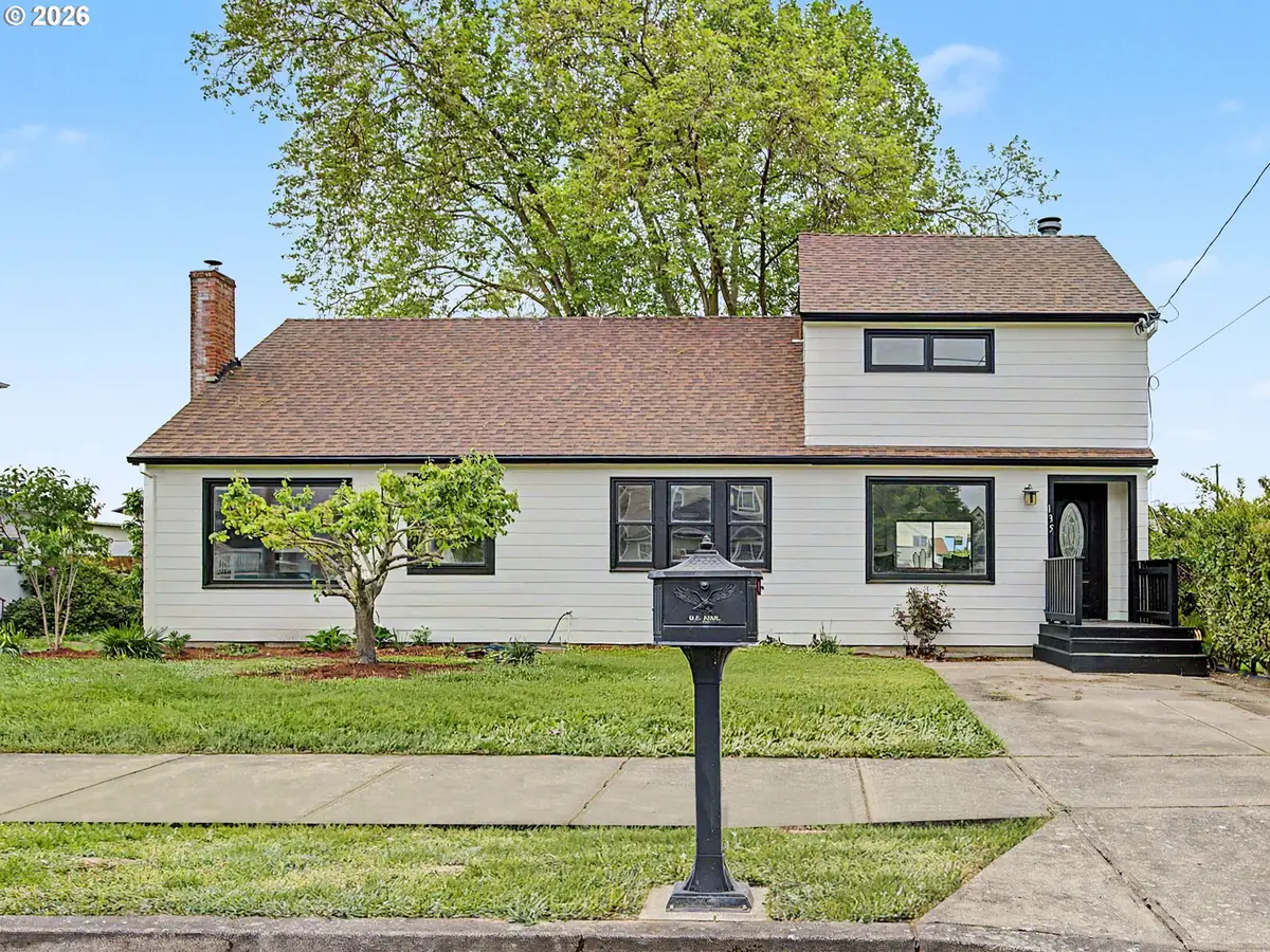 135 S Sheridan St, Mount Angel, OR 97362 - #1
