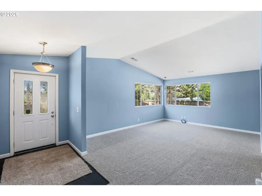 540 Oak Knoll Dr, Ashland, OR 97520 - #3