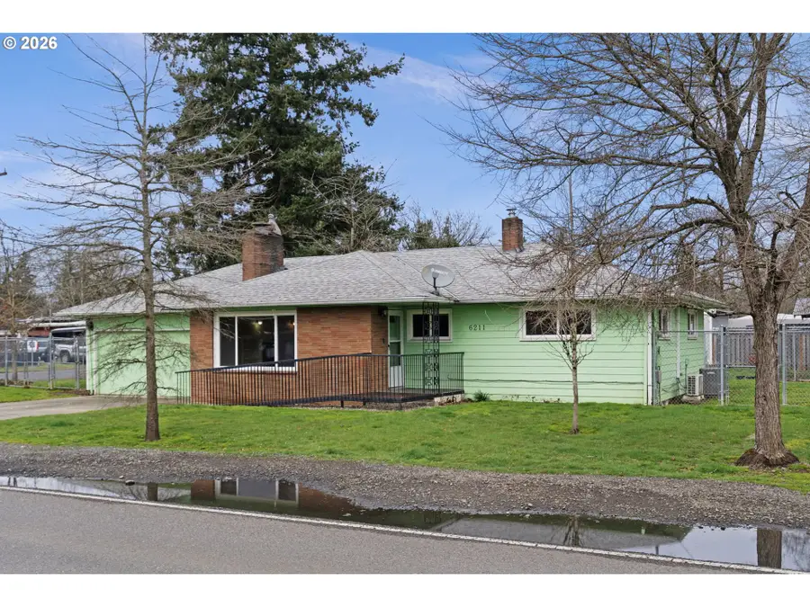 6211 SE Clatsop St, Portland, OR 97206 - #3