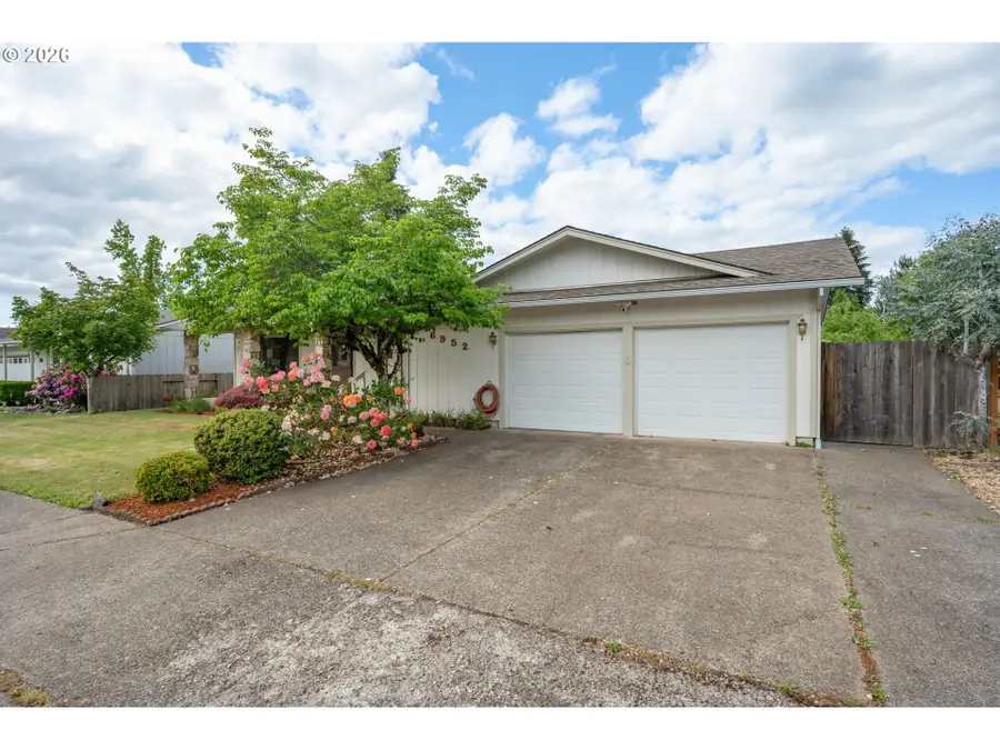 6952 C St, Springfield, OR 97478 - #2