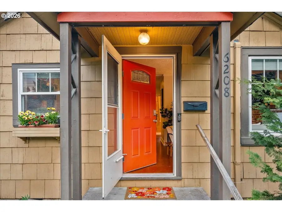 6208 NE 33rd Ave, Portland, OR 97211 - #3