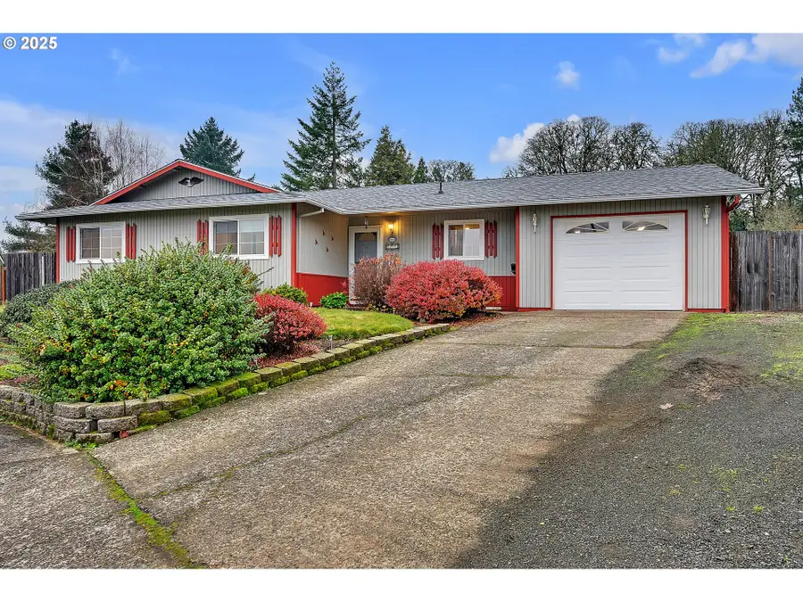 654 NW Bryant Ct, Dallas, OR 97338 - Image #2