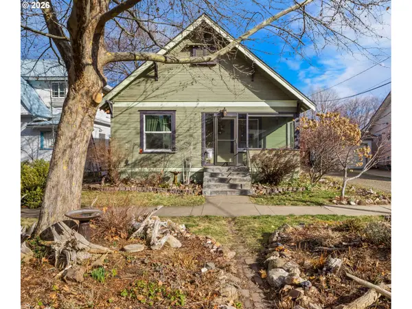 1305 9th St, LaGrande, OR 97850