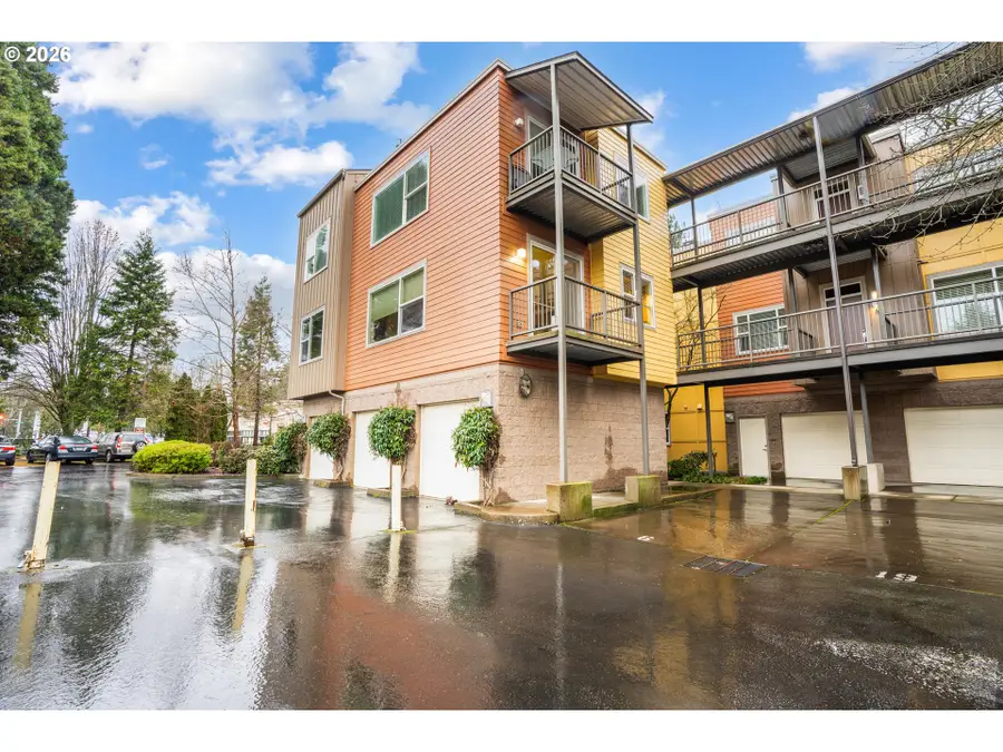 347 Rustic Pl #14, Eugene, OR 97401 - Image #2