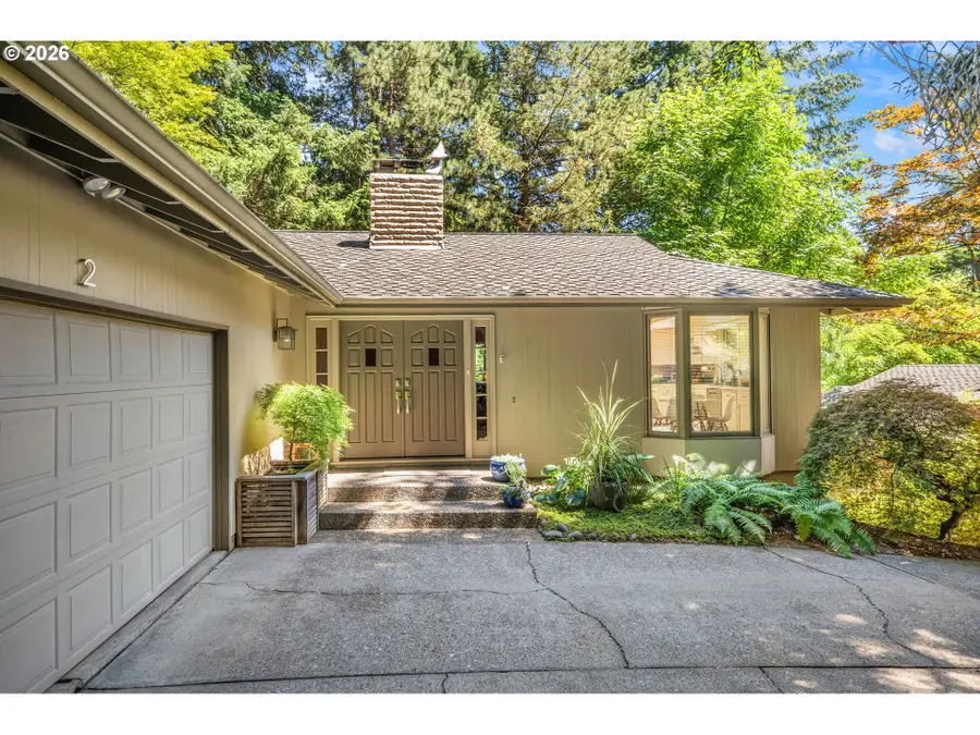 2 Offenbach Pl, Lake Oswego, OR 97035 - #2