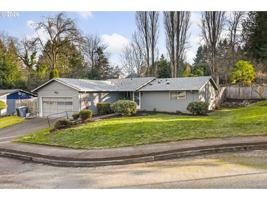 1679 Timothy Ln, West Linn, OR 97068 - Image #2