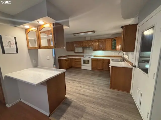 911 Division Ave, La Grande, OR 97850 - Image #3