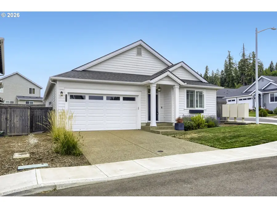 513 NE Fremont Dr, Estacada, OR 97023 - #2