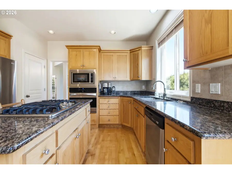 15946 SE Henderson Way, Portland, OR 97236 - #3