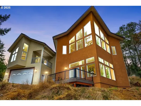 2495 Chester St, NorthBend, OR 97459