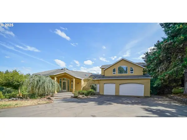 7002 Rainbow Dr, Salem, OR 97306