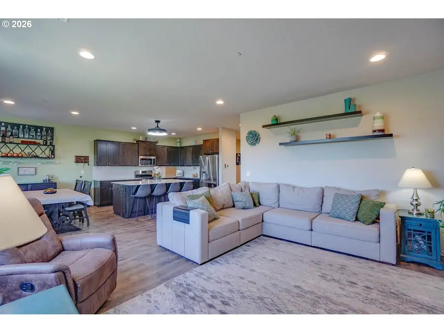 6967 N 94th Ave, Camas, WA 98607 - #3