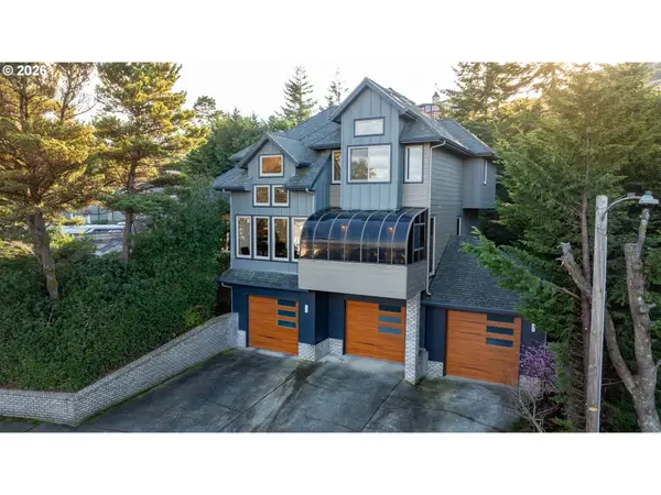 2024 Cedar Ct, NorthBend, OR 97459