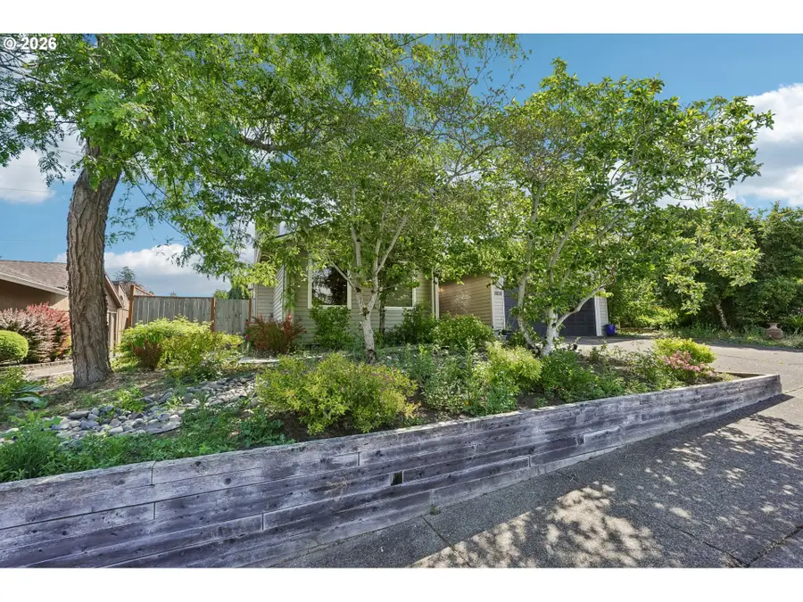 8108 SW 160th Ave, Beaverton, OR 97007 - #3