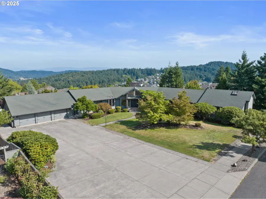 14330 SE Donatello Loop, Portland, OR 97086 - Image #2