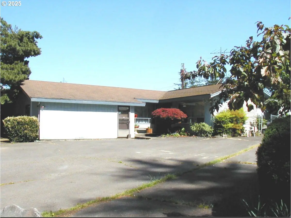 12215 NE Salmon Creek Ave, Vancouver, WA 98686 - Image #1