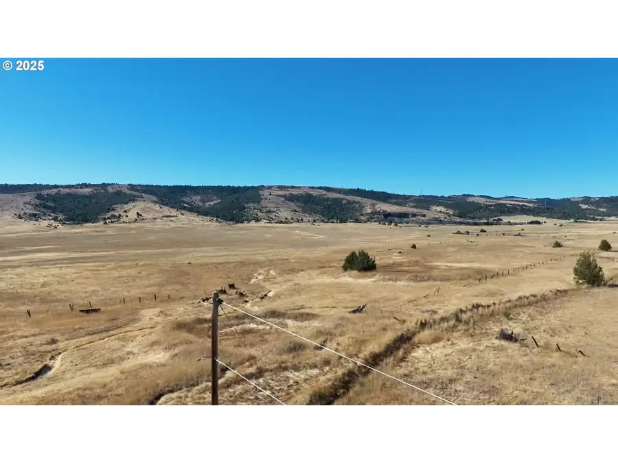 79210 Back Walters Rd, Maupin, OR 97037 - Image #2