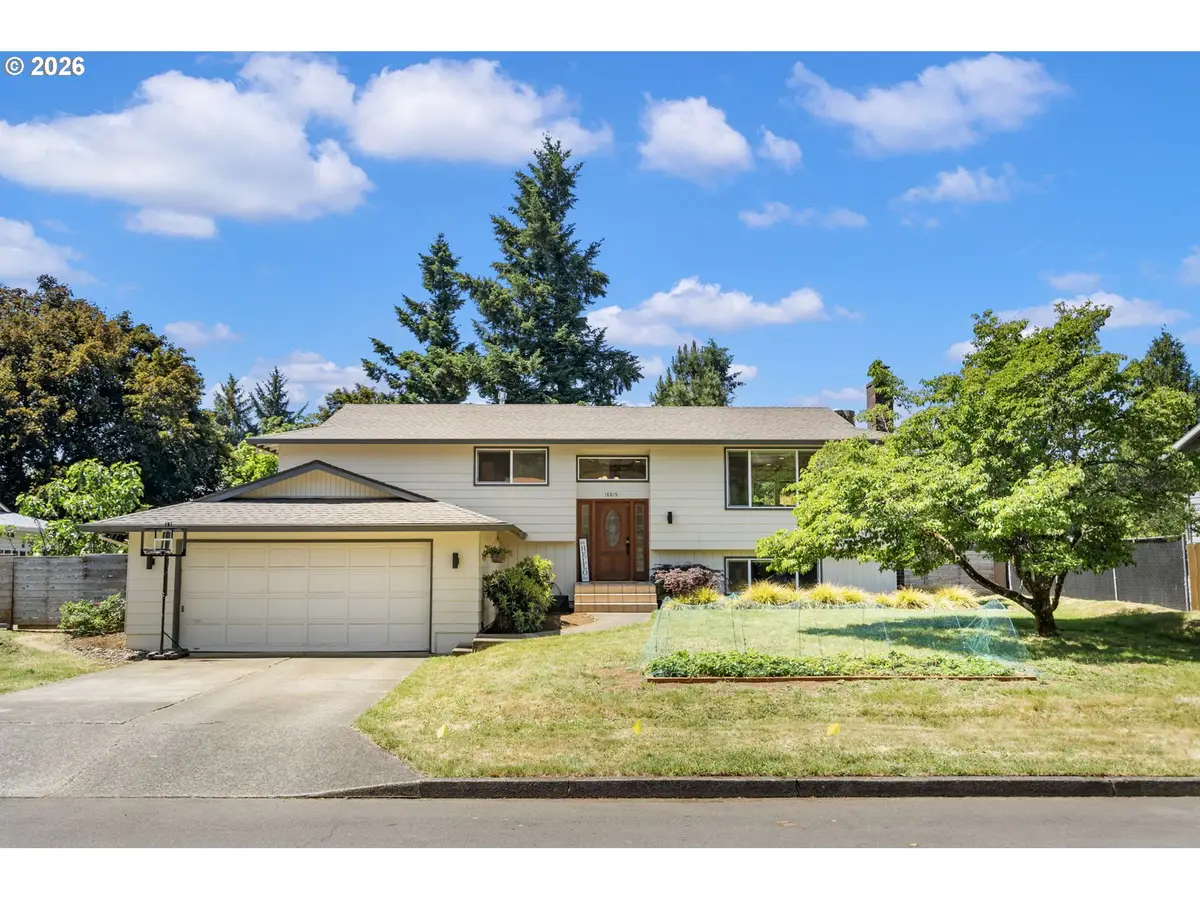 18819 Shenandoah Dr, Oregon City, OR 97045 - #1