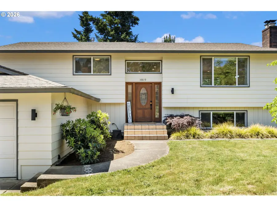 18819 Shenandoah Dr, Oregon City, OR 97045 - #2