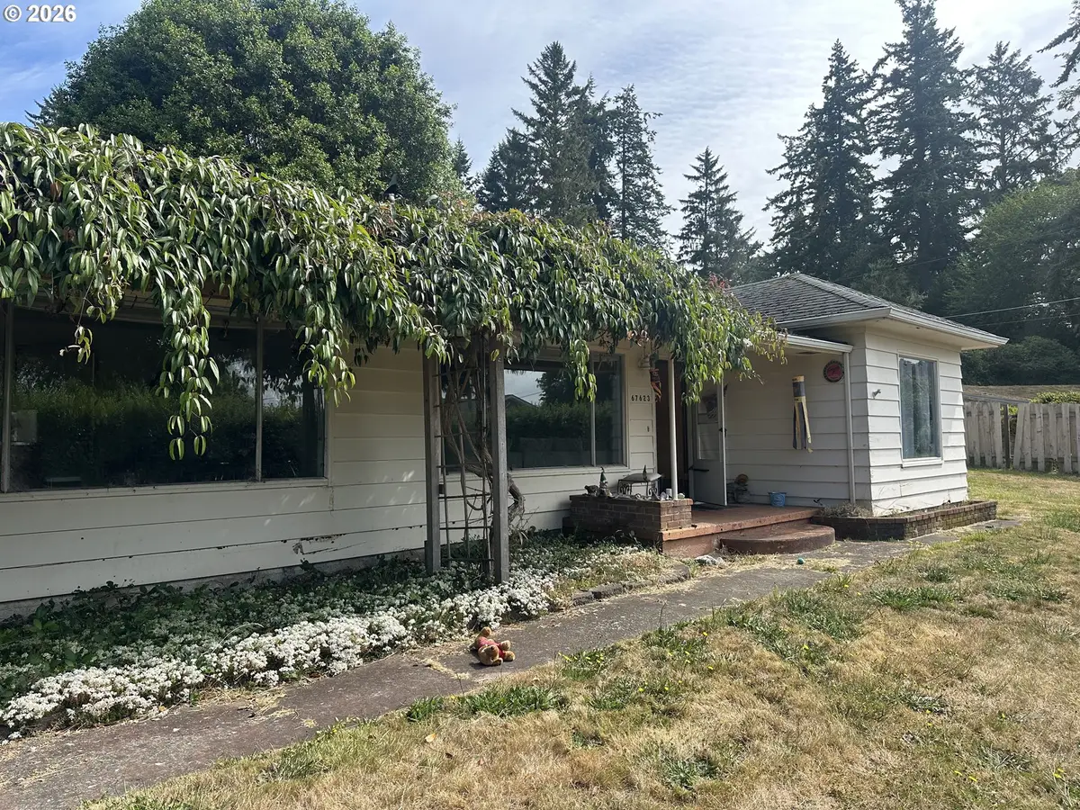 67623 E Bay Rd, Glasgow, OR 97459 - #1