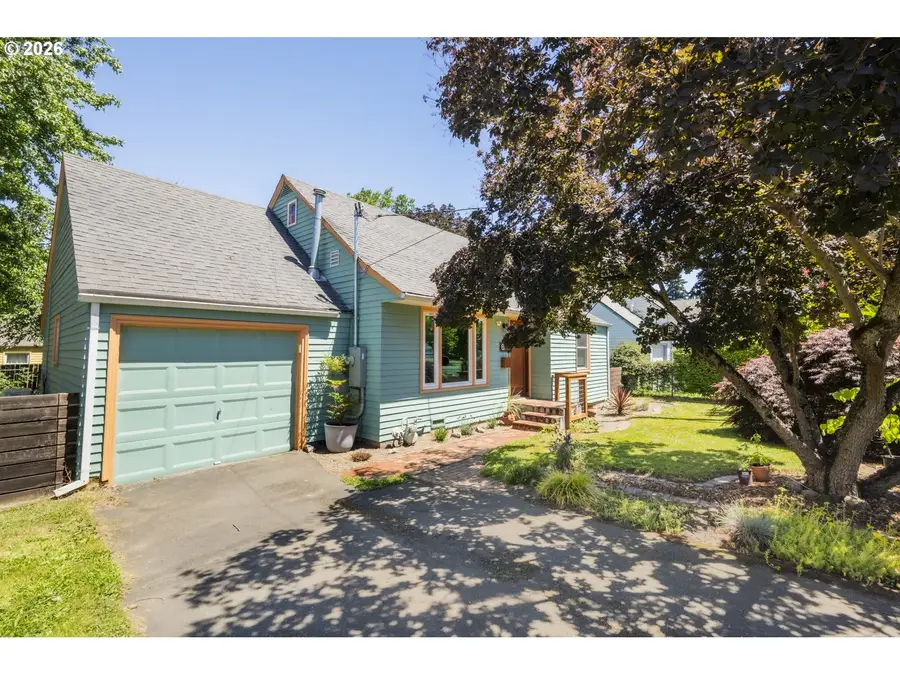 6235 NE Alberta St, Portland, OR 97218 - #2