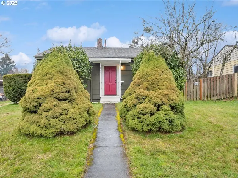 8234 NE Webster St, Portland, OR 97220 - Image #3