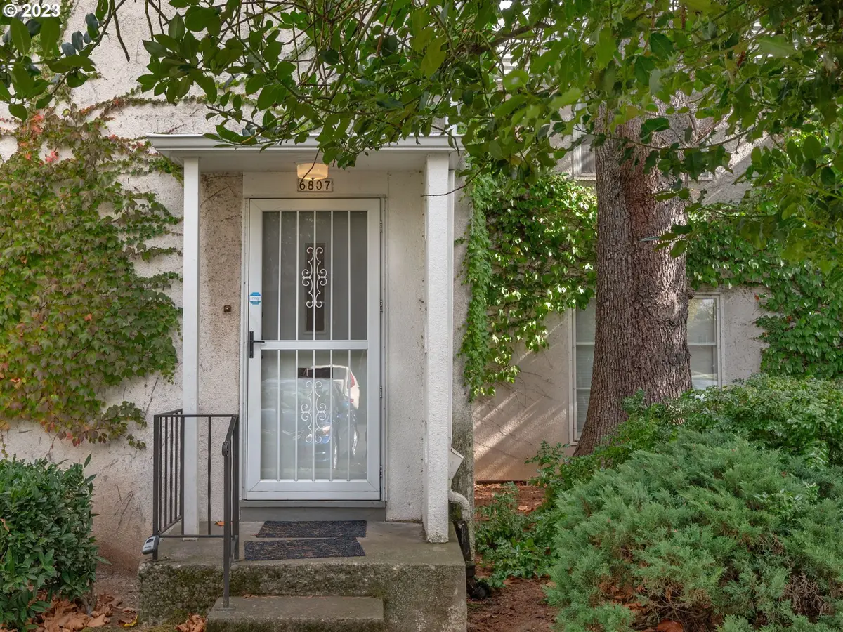 6807 NE Broadway, Portland, OR 97213 - #1