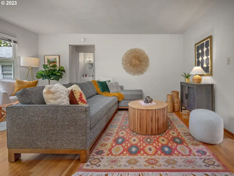 6807 NE Broadway, Portland, OR 97213 - #3