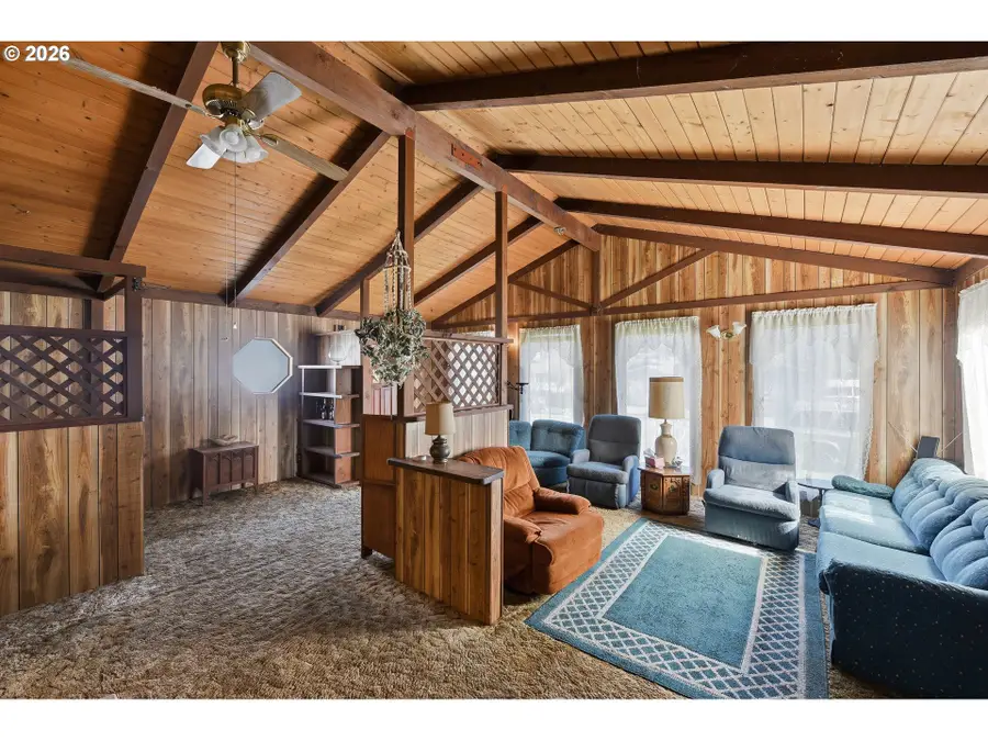 474 N Wasson St, Coos Bay, OR 97420 - #3