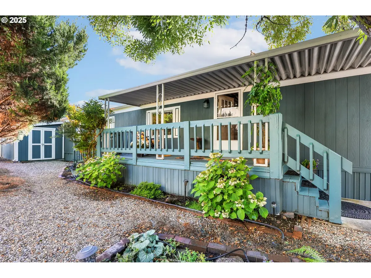 1475 Green Acres Rd #121, Eugene, OR 97408 - Image #1