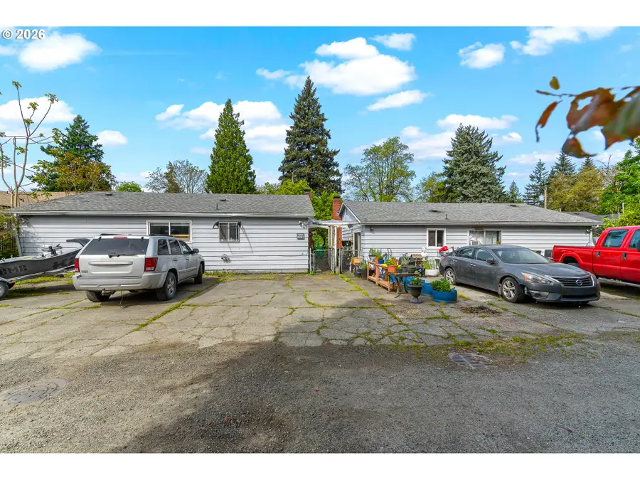 3709 M St, Vancouver, WA 98663 - #2