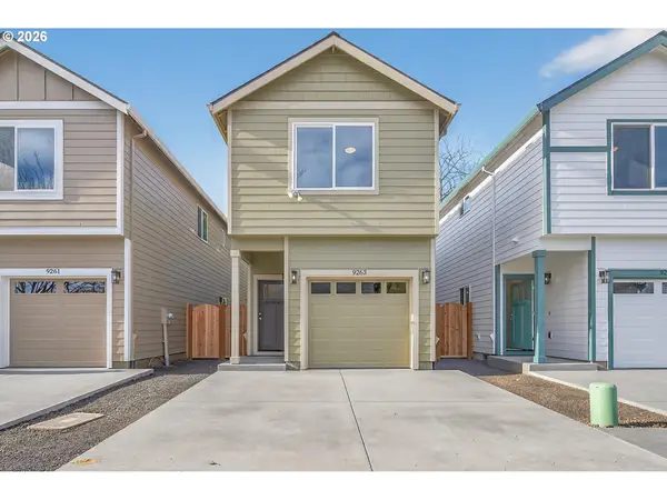 9263 E Burnside St, Portland, OR 97216