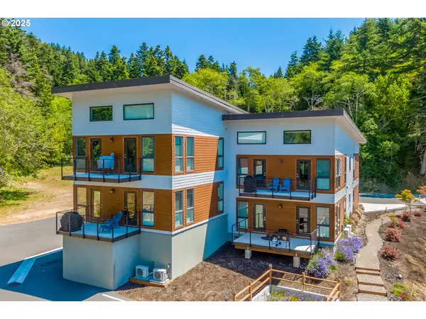 94353 Leith Rd, GoldBeach, OR 97444