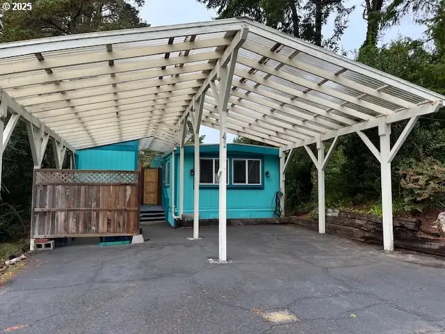 1600 Rhododendron Dr #41, Florence, OR 97439 - Image #1