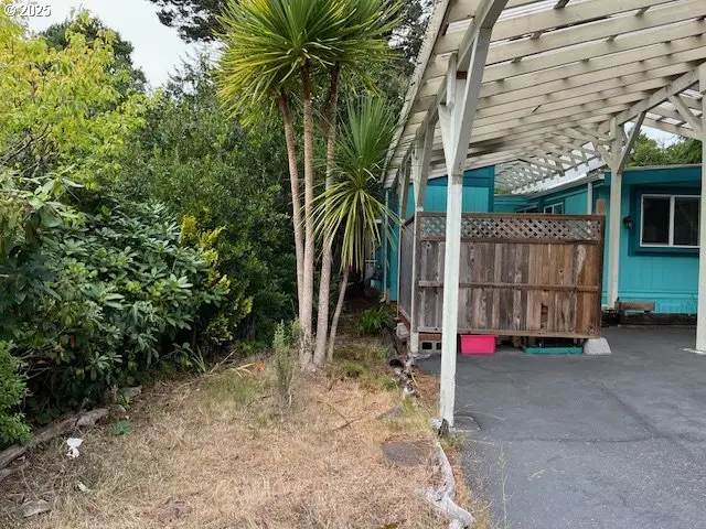 1600 Rhododendron Dr #41, Florence, OR 97439 - Image #3