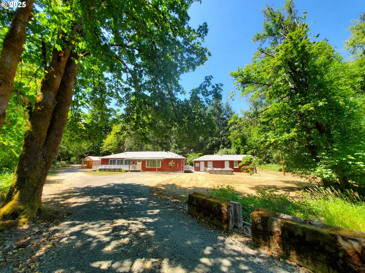 753 Albert Ave, Glendale, OR 97442 - Image #1