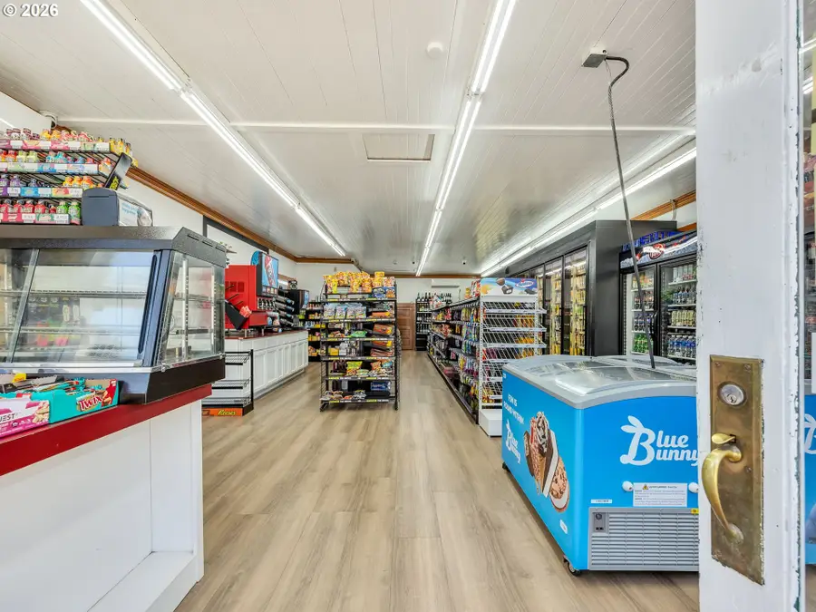 690 Alameda Ave, Astoria, OR 97103 - #3