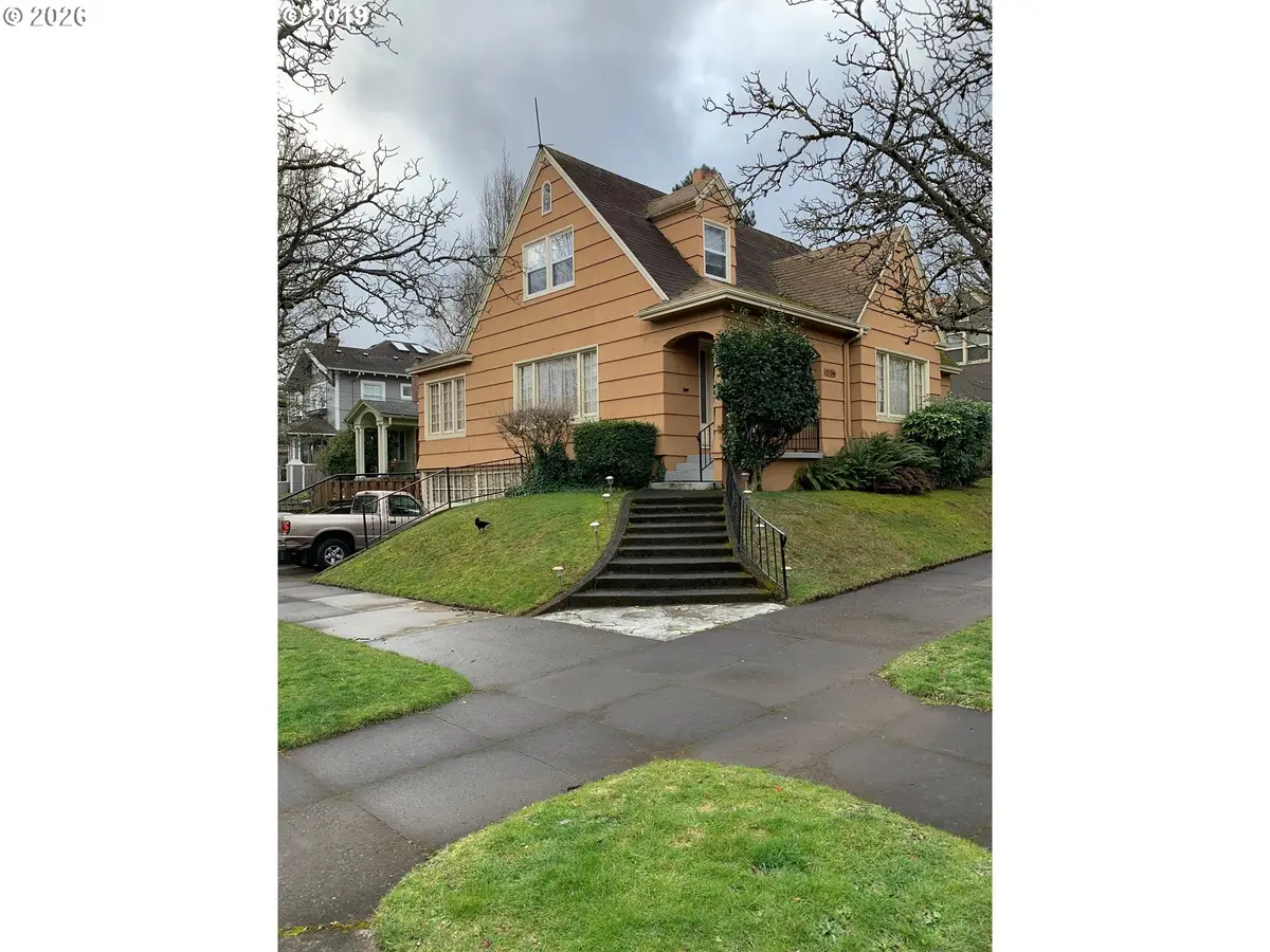 1136 NE Siskiyou St, Portland, OR 97212 - #1