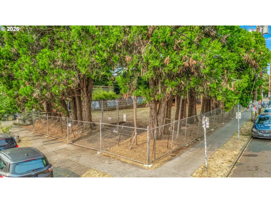 2880 SE Stark St, Portland, OR 97214 - #2