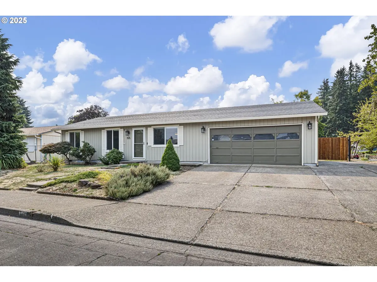 1515 W Harrison Ave, Cottage Grove, OR 97424 - Image #1