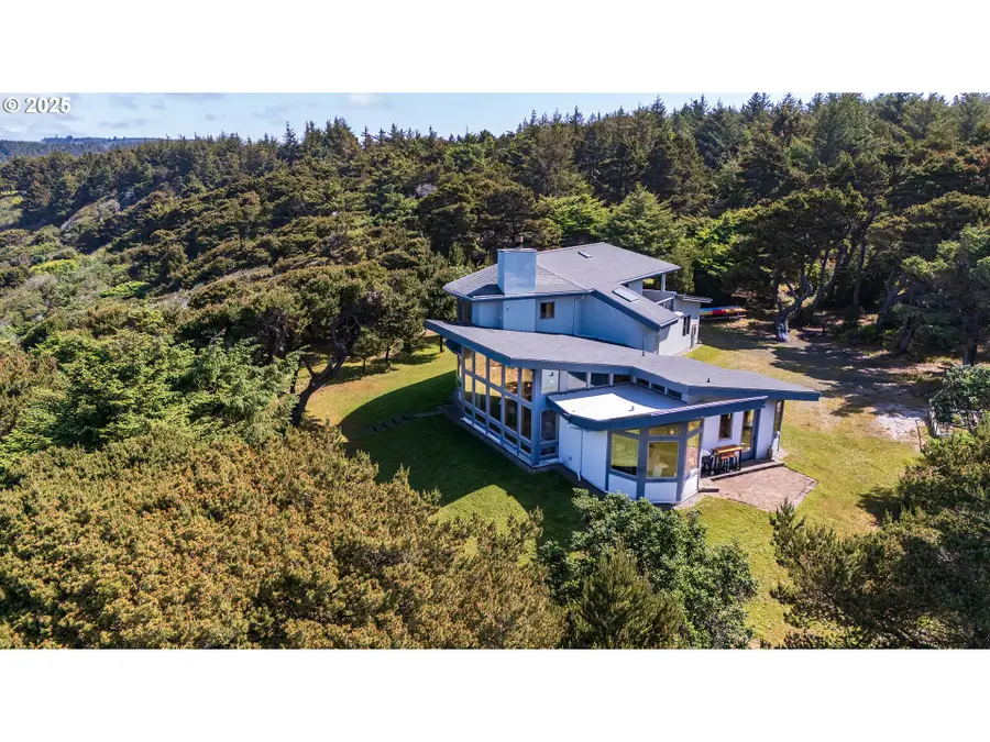 88675 Whiting Ln, Bandon, OR 97411 - Image #2