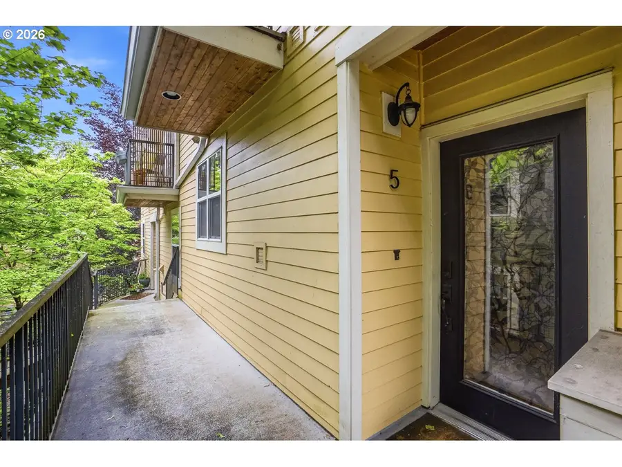 2372 NW Glisan St #5, Portland, OR 97210 - #2